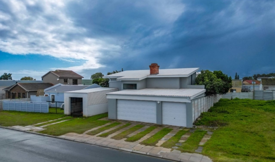 3 Bedroom Property for Sale in Langebaan North Western Cape